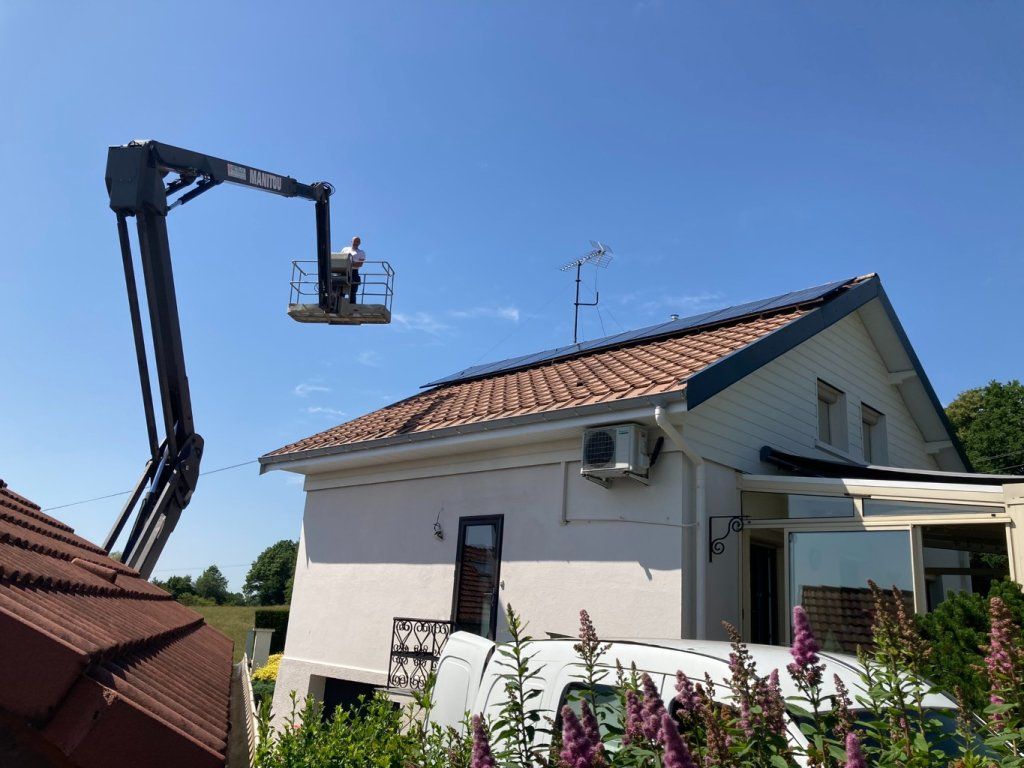 Pose de panneaux photovoltaïque avec accès difficile.